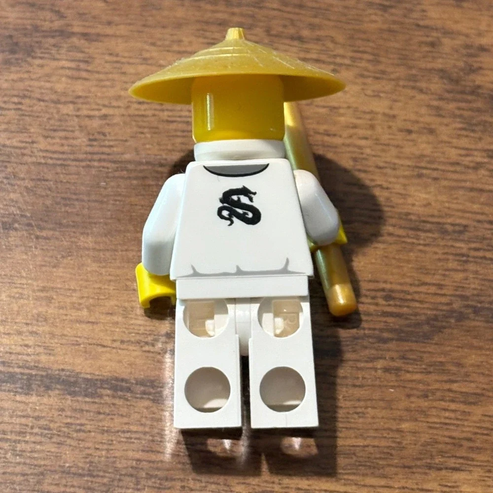 LEGO Ninjago Sensei Wu Minifigure White Kimono Golden Staff njo026 njo064